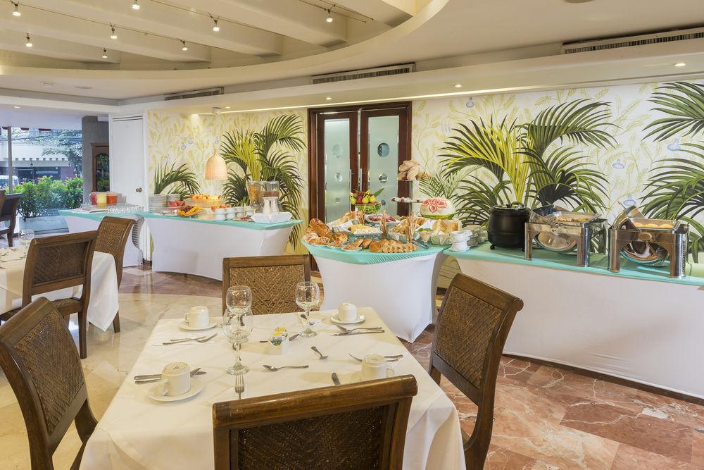 Country International Hotel Баранкила Екстериор снимка