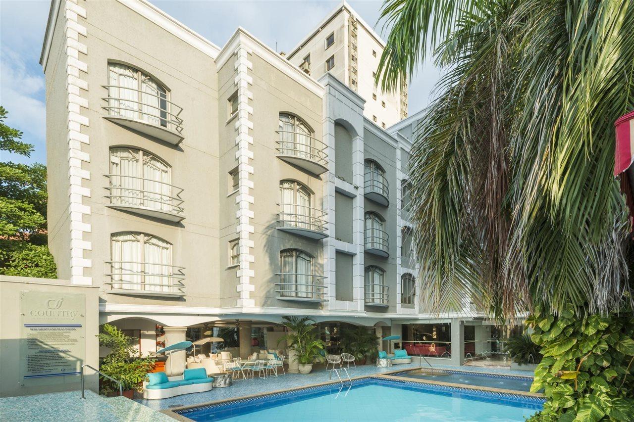 Country International Hotel Баранкила Екстериор снимка