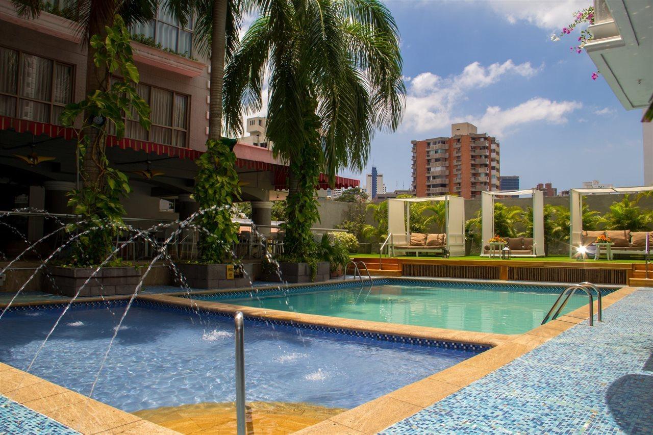 Country International Hotel Баранкила Екстериор снимка