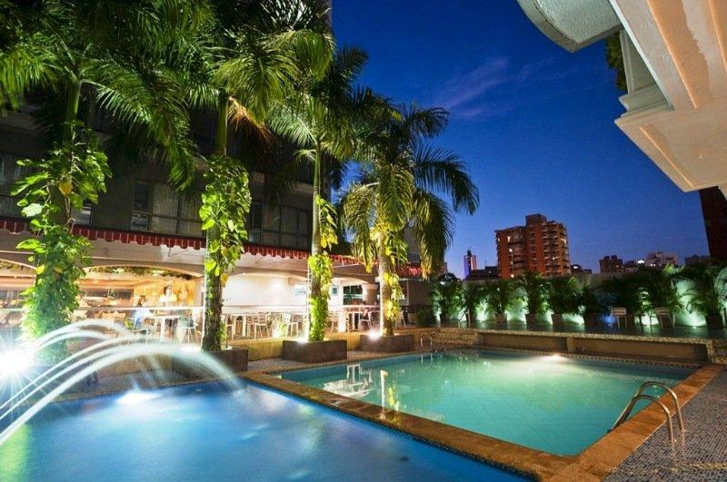 Country International Hotel Баранкила Екстериор снимка