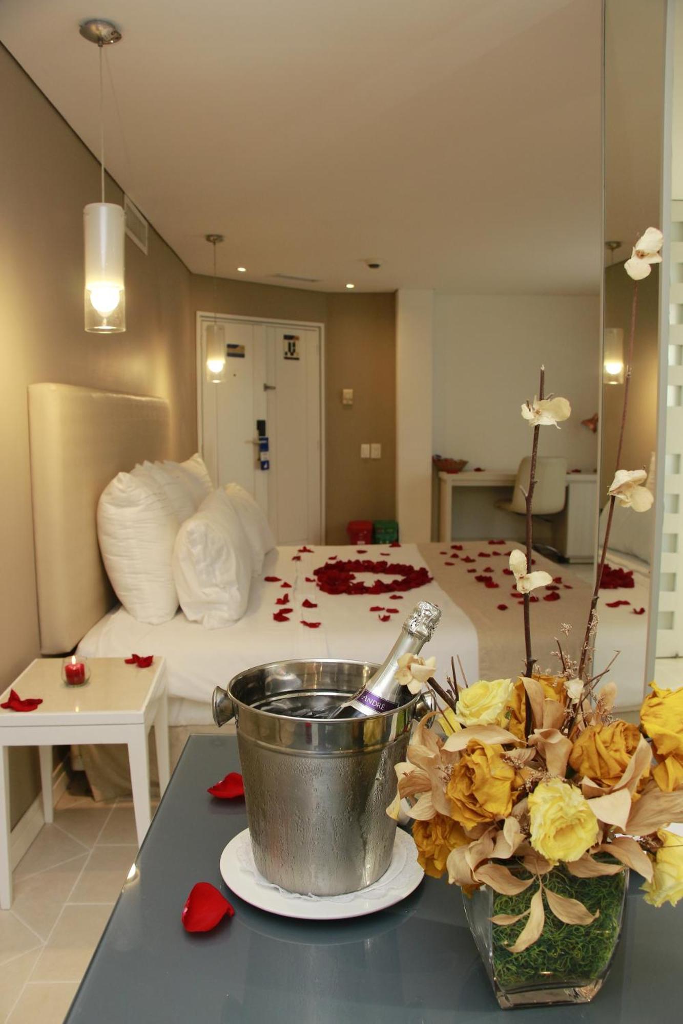 Country International Hotel Баранкила Екстериор снимка