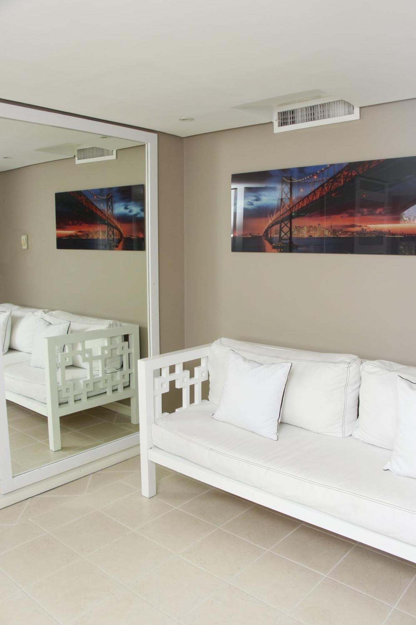 Country International Hotel Баранкила Екстериор снимка