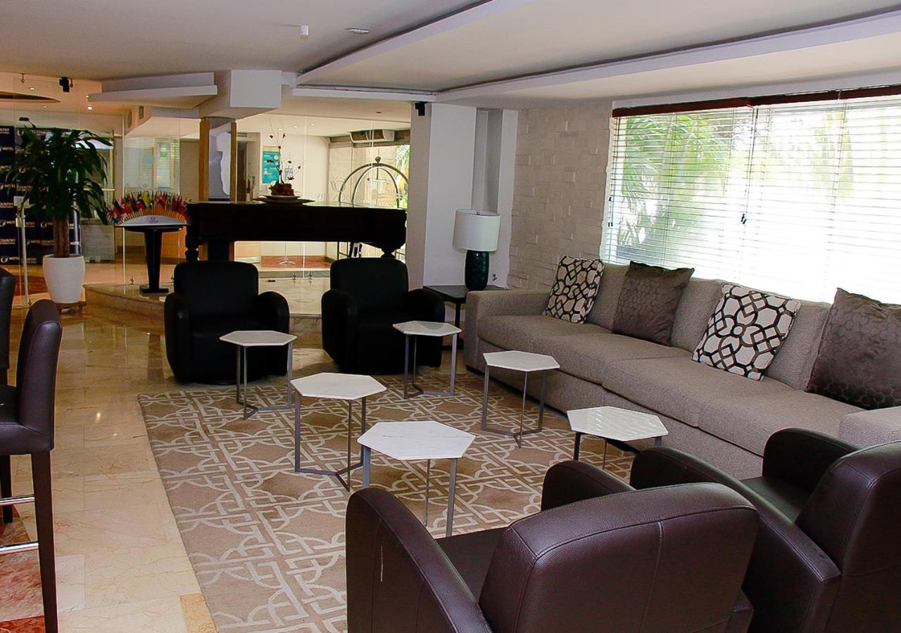 Country International Hotel Баранкила Екстериор снимка