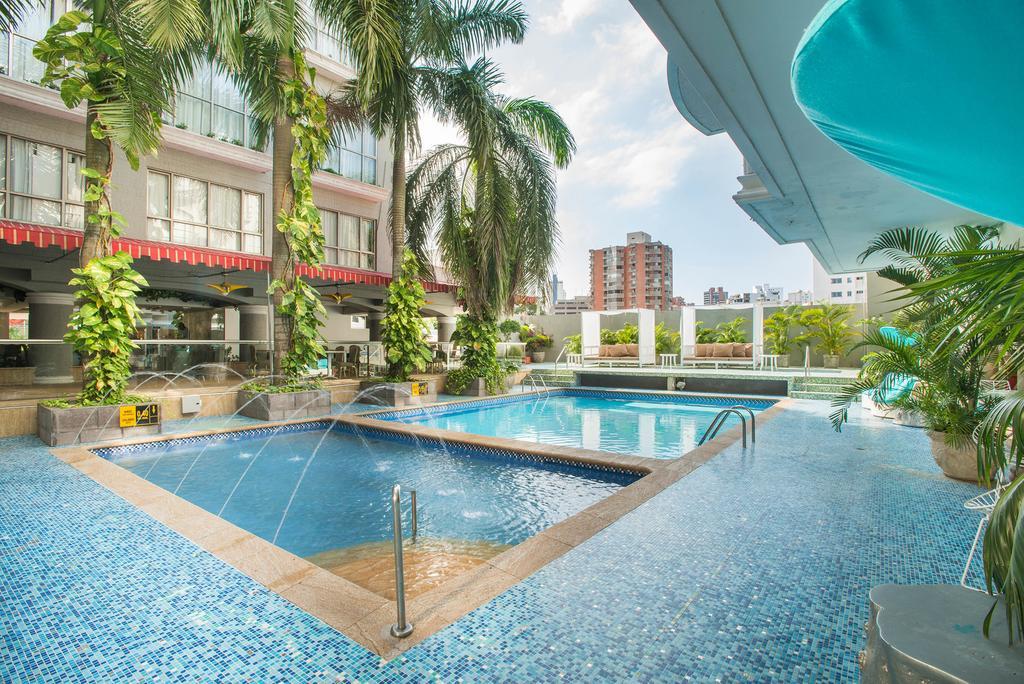 Country International Hotel Баранкила Екстериор снимка