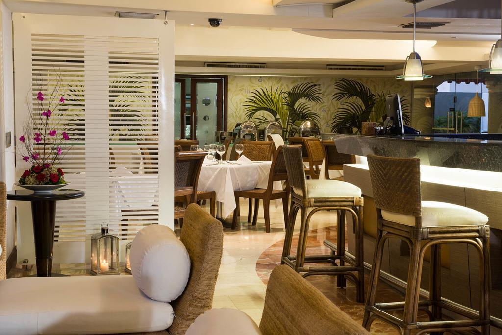 Country International Hotel Баранкила Екстериор снимка