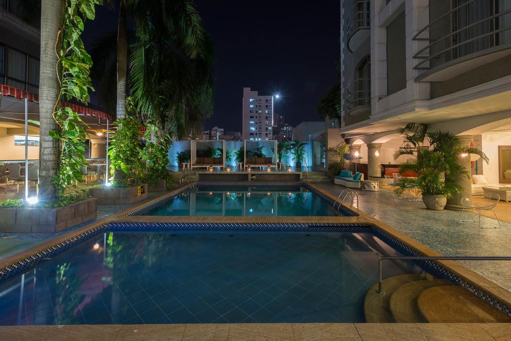 Country International Hotel Баранкила Екстериор снимка